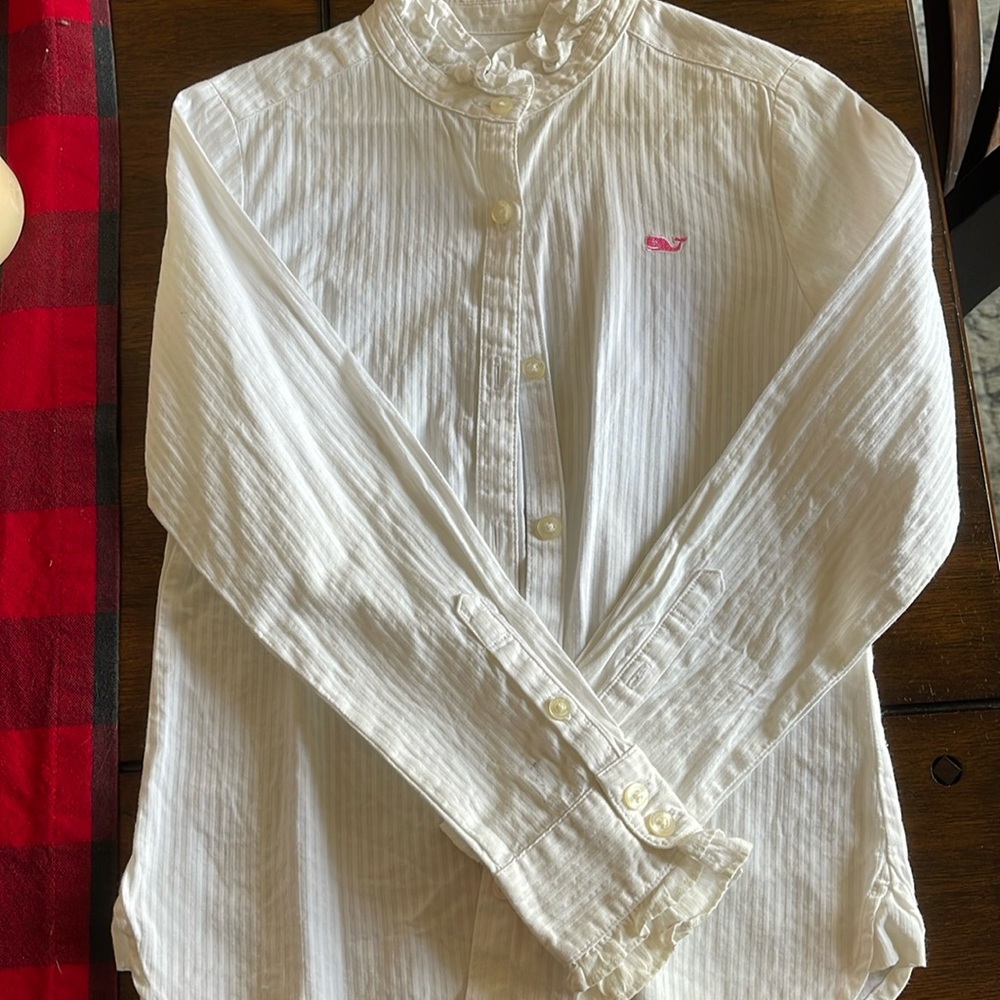 Vineyard vines long sleeve button up size 5
